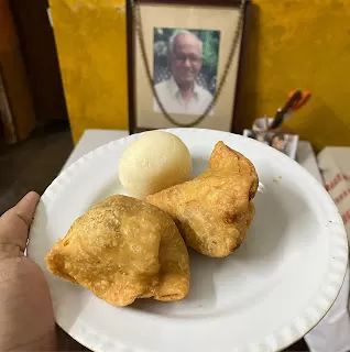 An ode to the Kolkata parar dokaner shingara