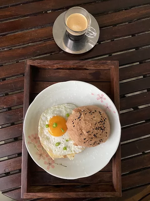 The story of a good egg. The best actually!