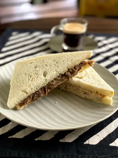 And the award for the best Kolkata to Mumbai sandwich (memories) goes to …