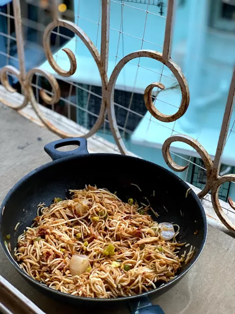 A noodle for your thoughts