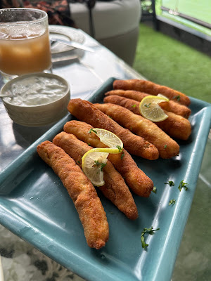 Fish fingers that fly. Gallops, Mumbai