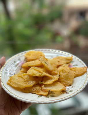 Bhajiya with granny in the rains