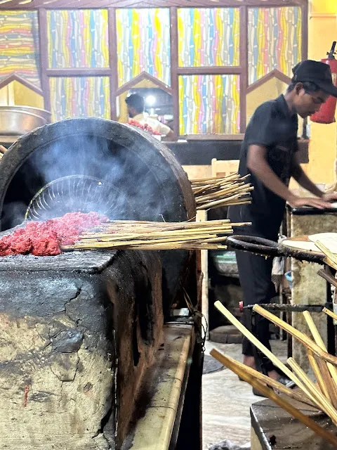 What do Kolkata’s vintage Mughlai restaurants have in common with today’s  state of the art restaurants?