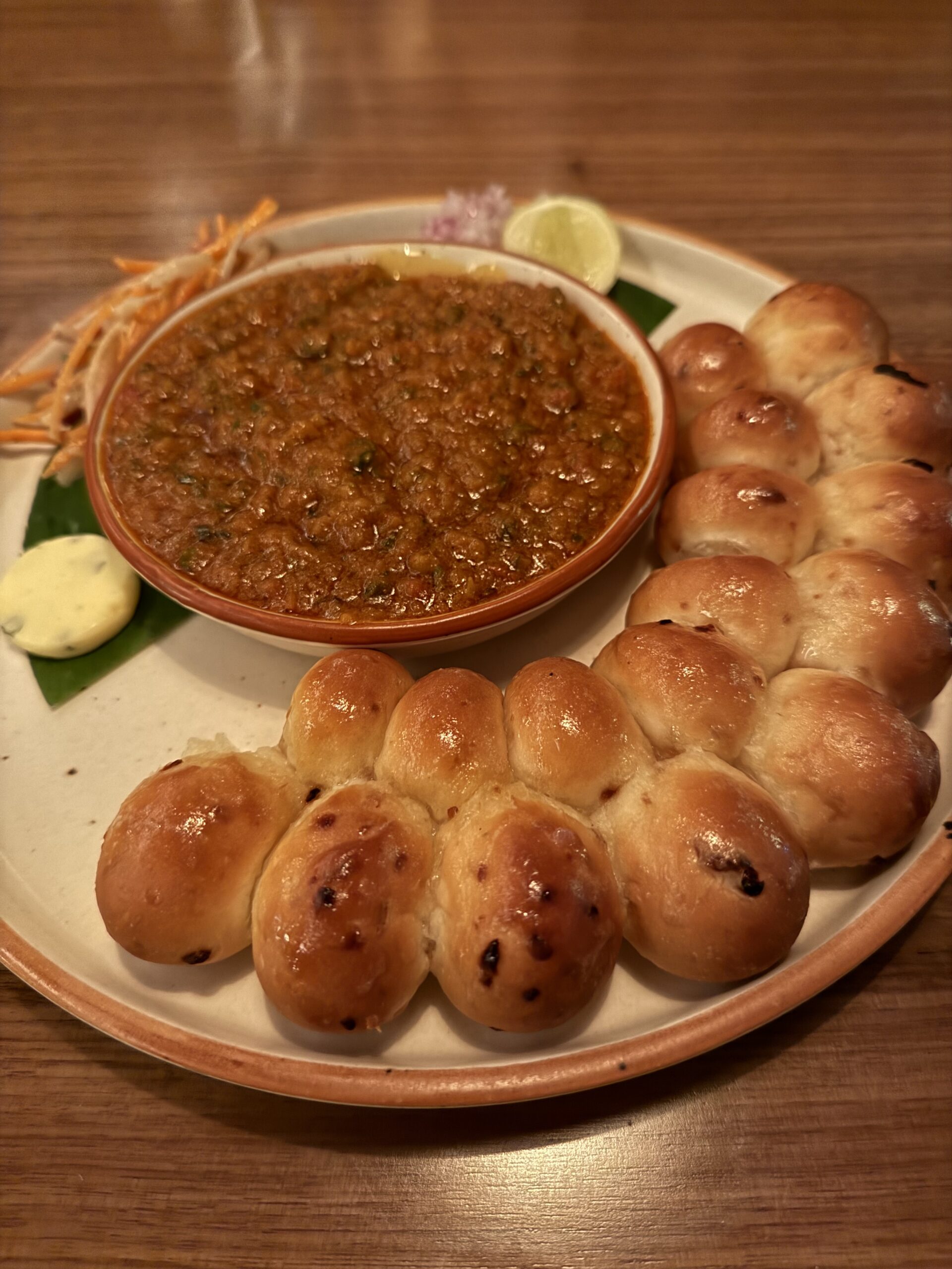 Chic and yet unapologetically desi. Comorin, Mumbai