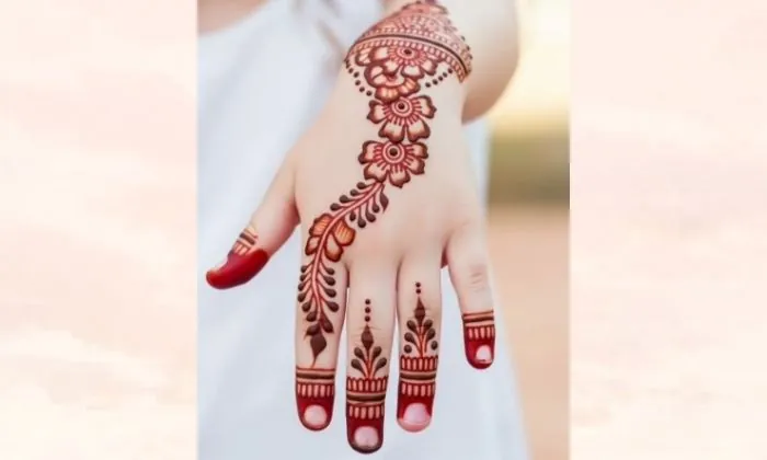 Leafy Bracelet Mehendi Design for Kids