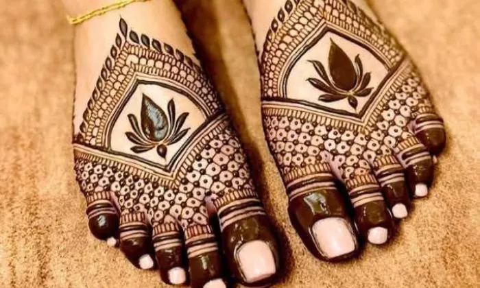Heavy Bridal Feet Mehndi Design Heavy Bridal Feet Mehndi Design