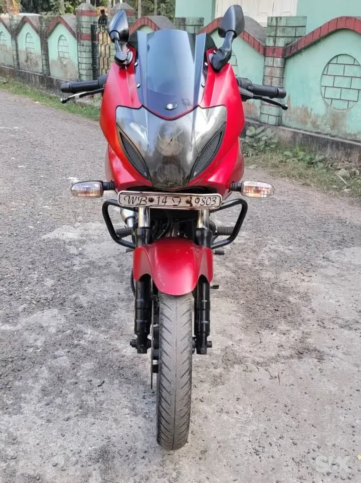 Bajaj Pulsar 220 standard Used bikes in Brand-bajaj
