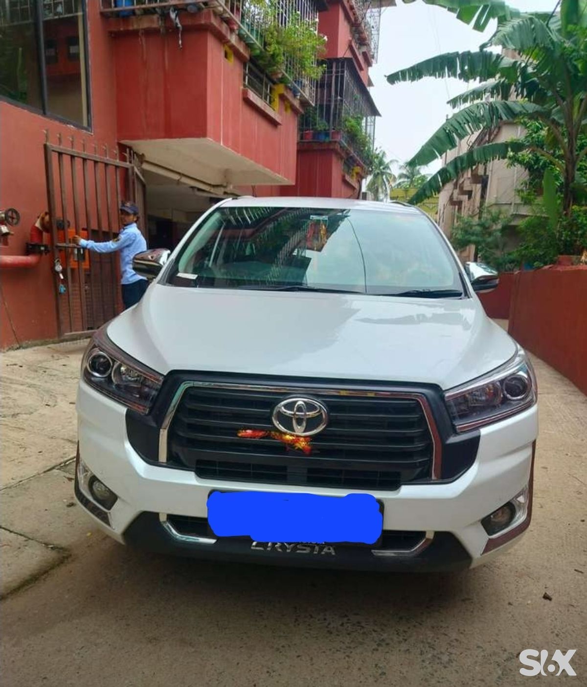 Toyota Innova Crysta 24-z-7-str Used cars in Brand-toyota