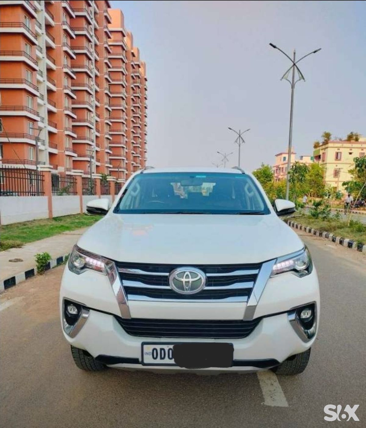 Toyota Fortuner 30-4x2-mt Used cars in Model-fortuner