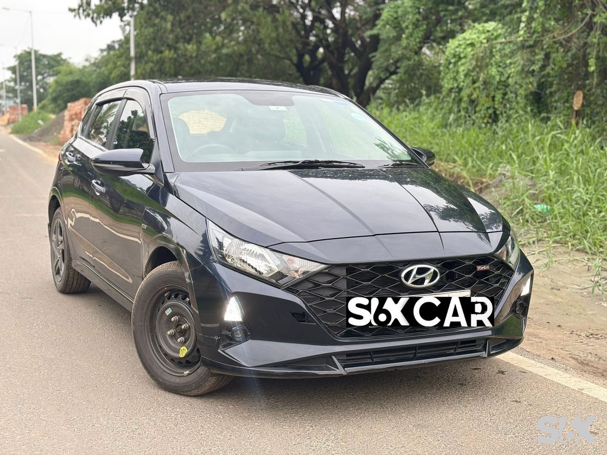 Hyundai i20 12-sportz-ivt Used cars in Brand-hyundai