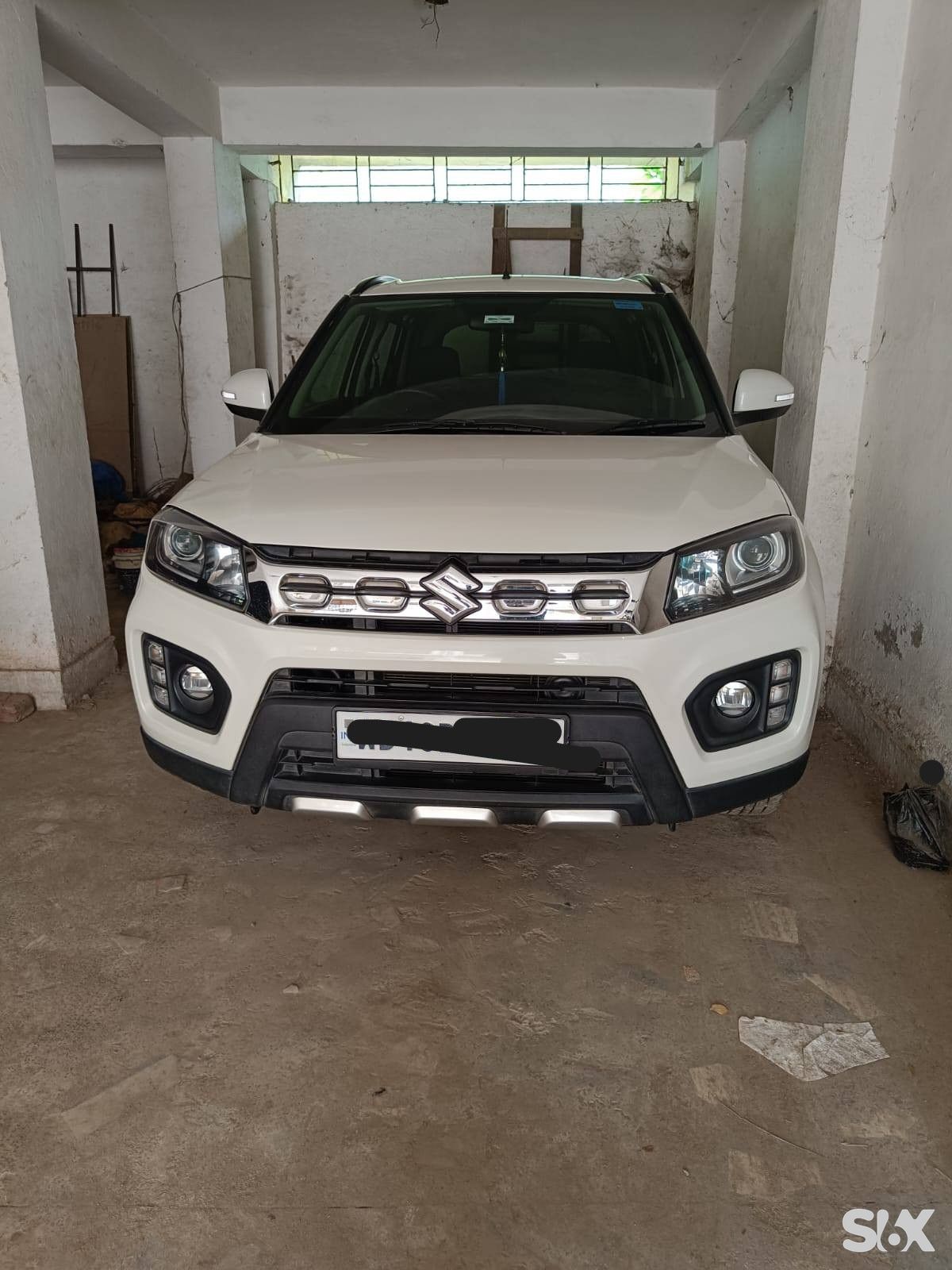 MARUTI SUZUKI BREZZA 15-lxi-smart-hybrid Used cars in Model-brezza