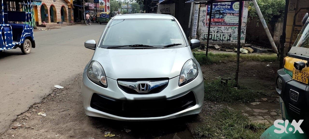 Honda Brio 2011-2013-12-s-mt Used cars in Model-brio