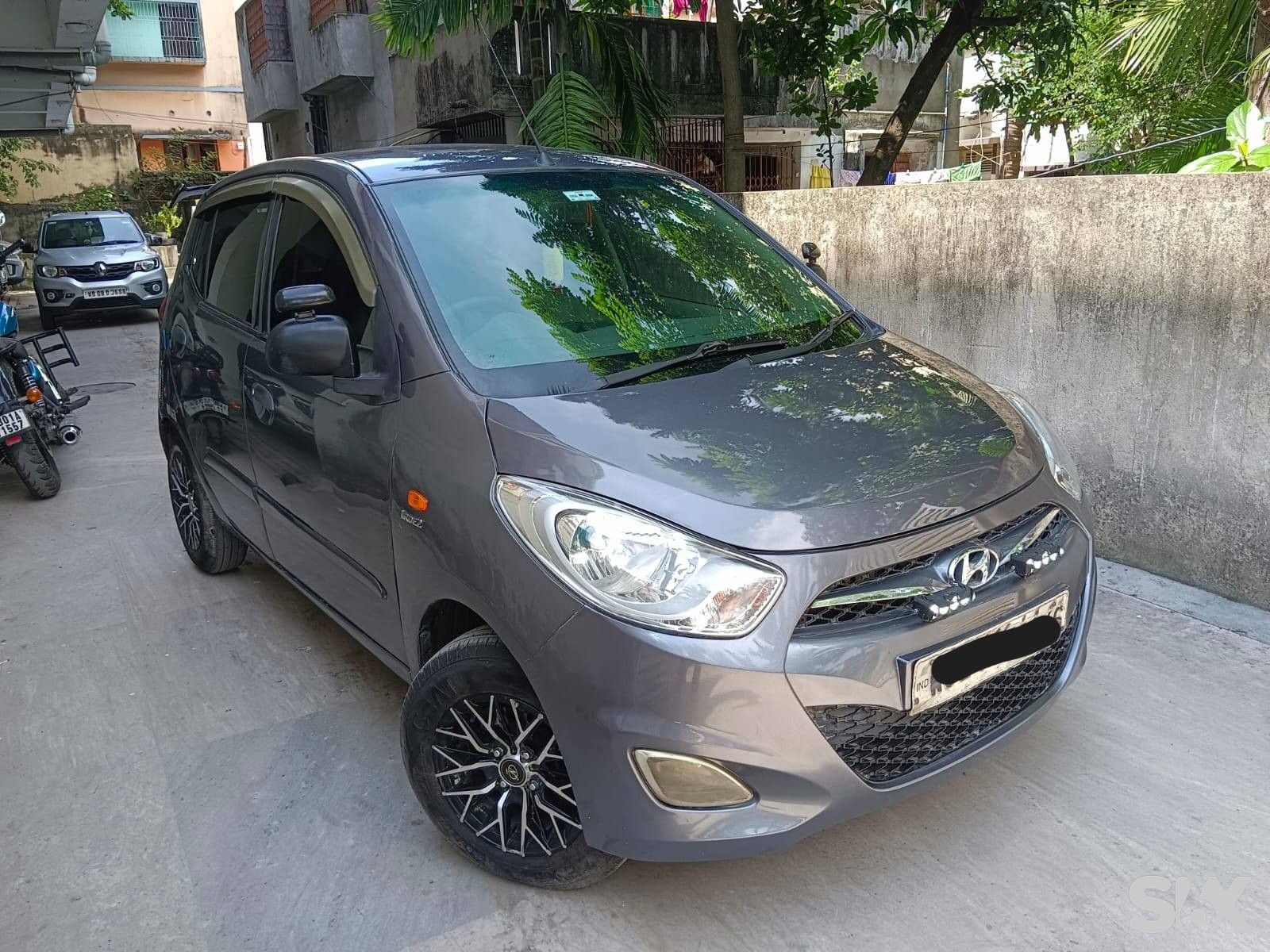 Hyundai i10 11-magnao Used cars in Model-i10