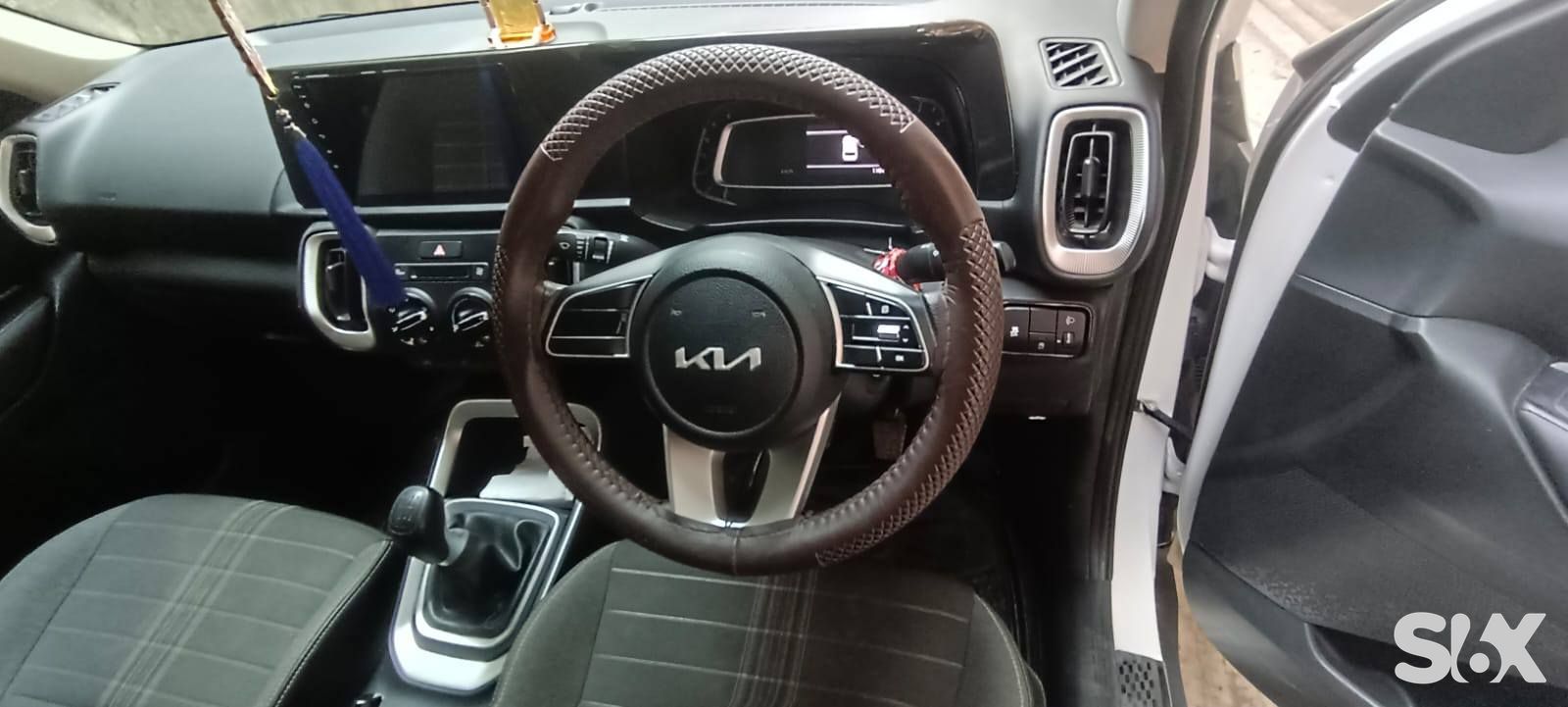 Kia Sonet 15-hte-diesel-imt Used cars in Model-sonet