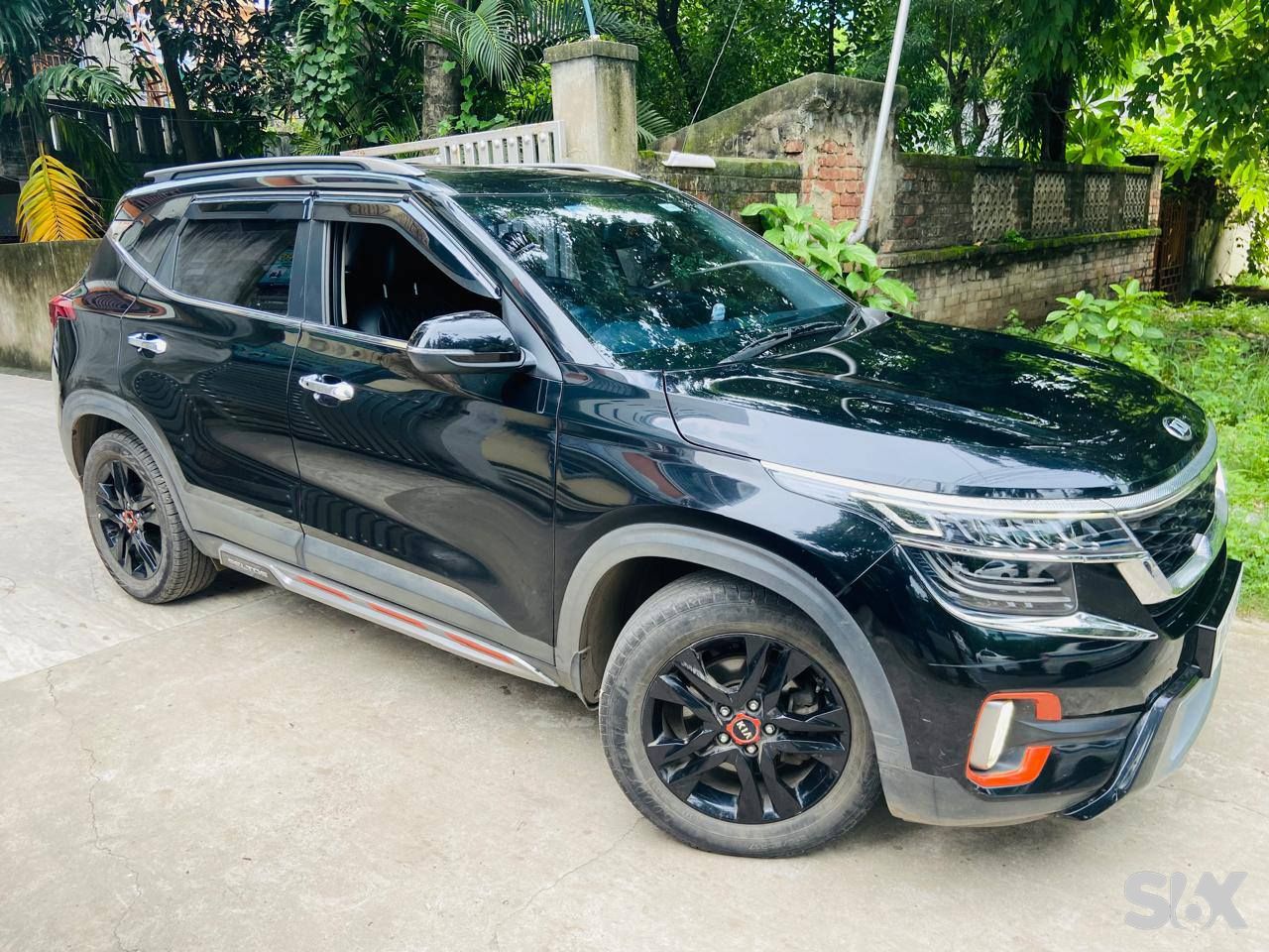 Kia Seltos 15-htx-petrol-anniversary-edition Used cars in Model-seltos