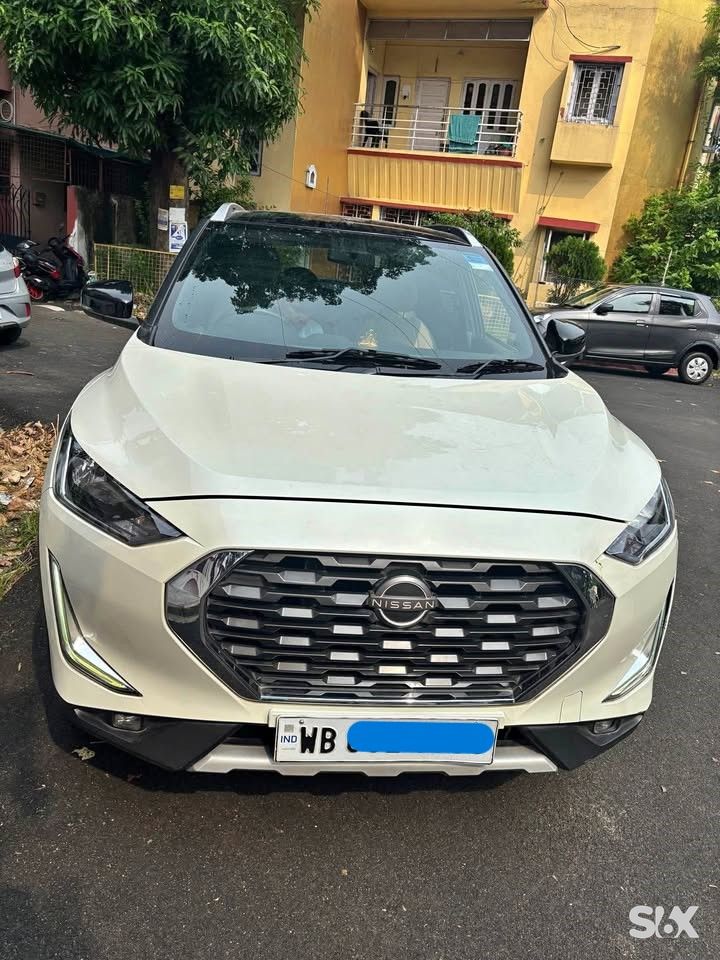 NISSIAN Magnite 10-xv-dual-tone Used cars in Model-magnite