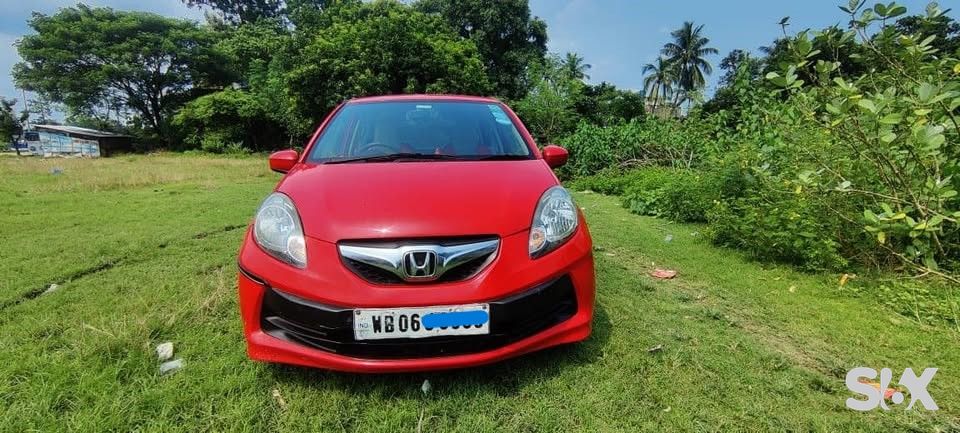 Honda Brio s-mt Used cars in Model-brio