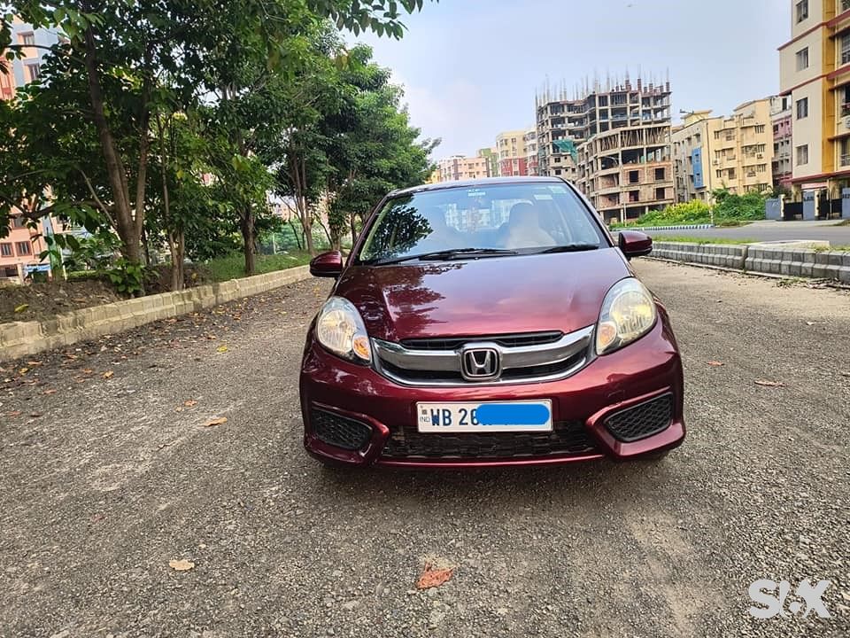 Honda Amaze sv-mt Used cars in Model-amaze