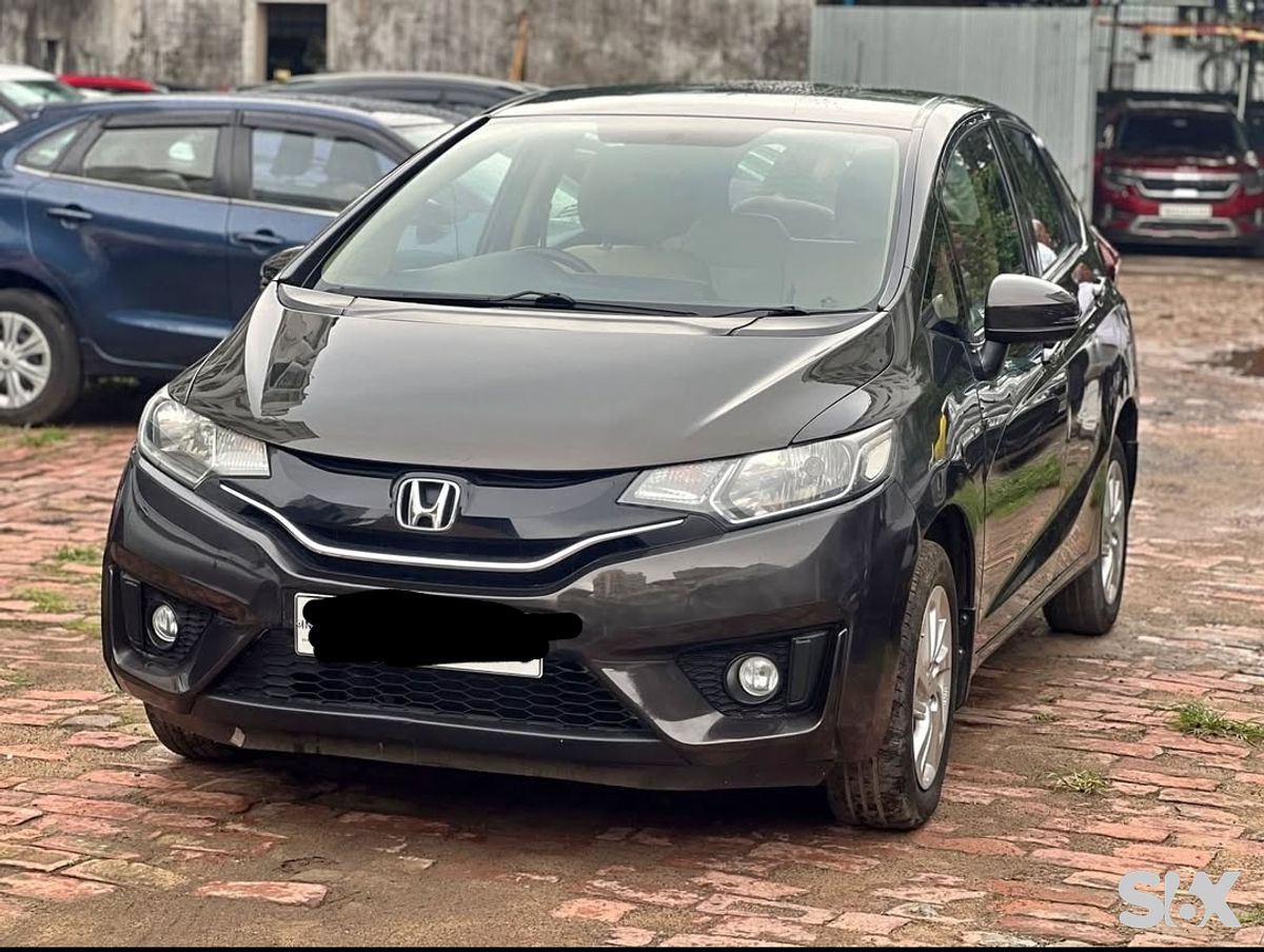 Honda Jazz 2020-2023-12-v-i-vtec-mt Used cars in Model-jazz