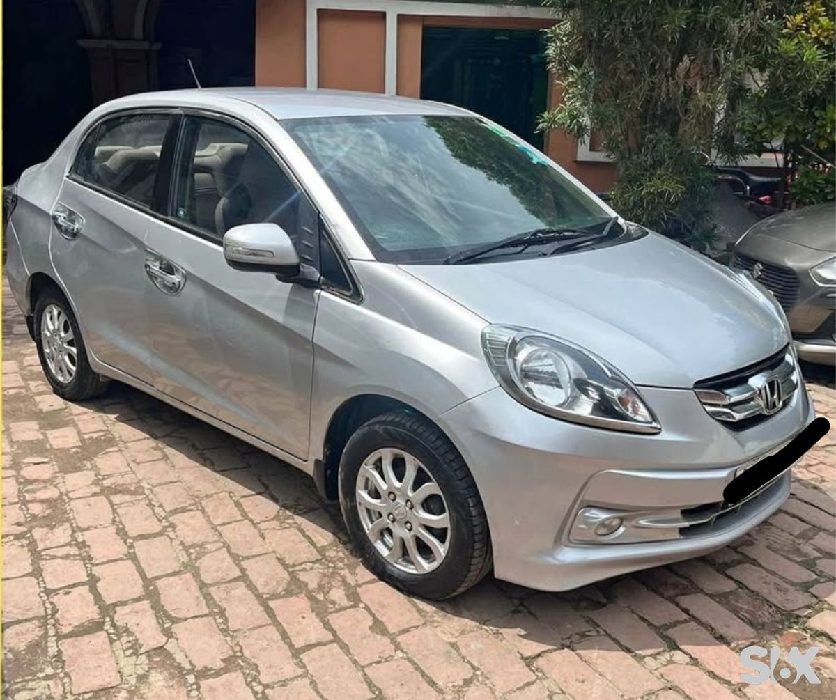 Honda Amaze 12-emt-i-vtec Used cars in Model-amaze