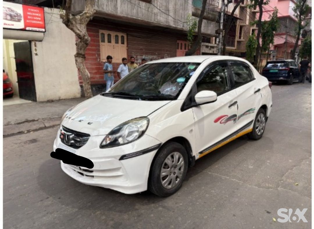 Honda Amaze 12-s-i-vtec Used cars in Model-amaze