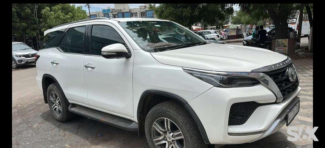 Toyota Fortuner 28-legender-4x4 Used cars in Model-fortuner