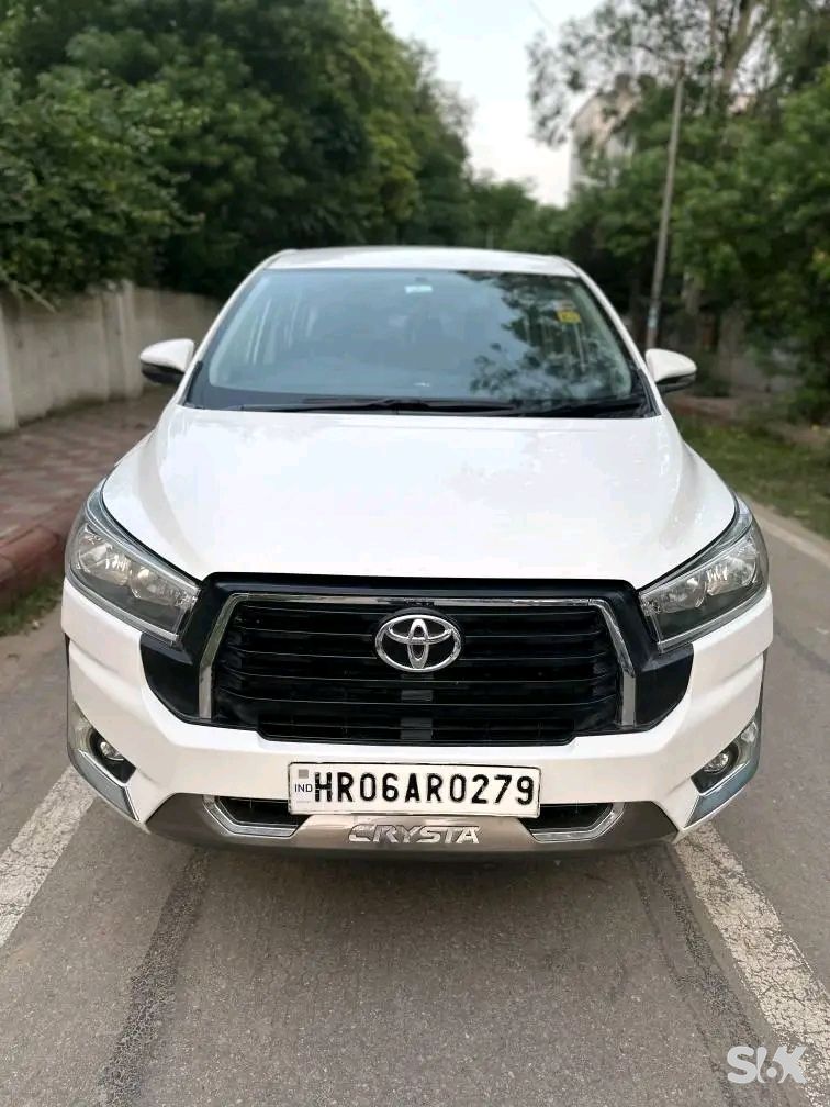 Toyota Innova Crysta 25-g Used cars in Brand-toyota
