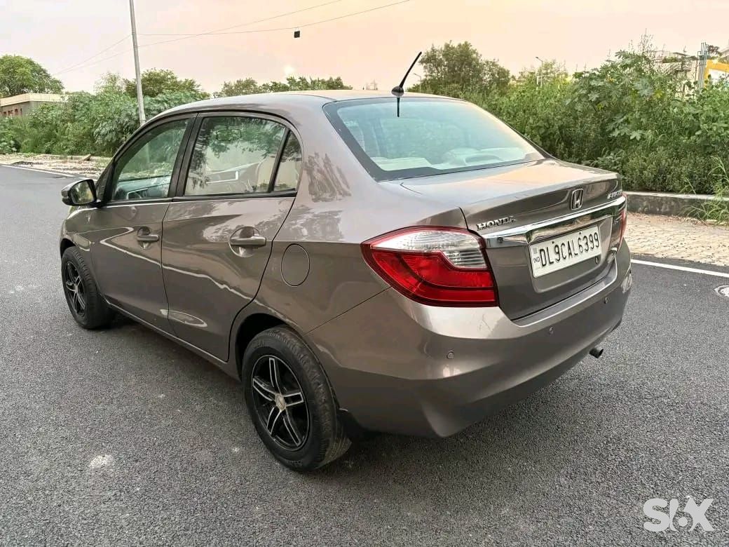 Honda Amaze 15sx-smt Used cars in Model-amaze