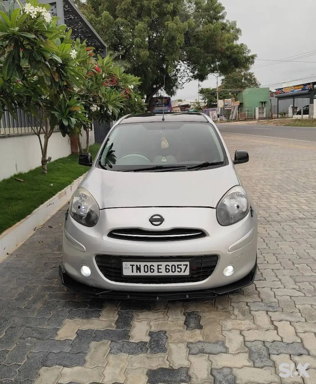 NISSIAN Micra xv-cvt Used cars in Brand-nissian