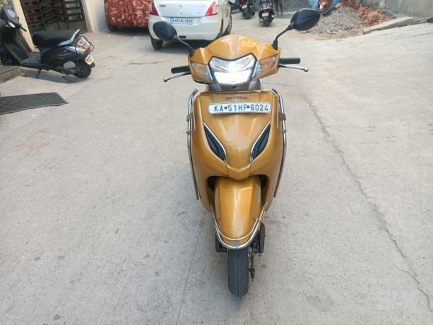 Honda Activa 5G standard Used scooty in Brand-honda