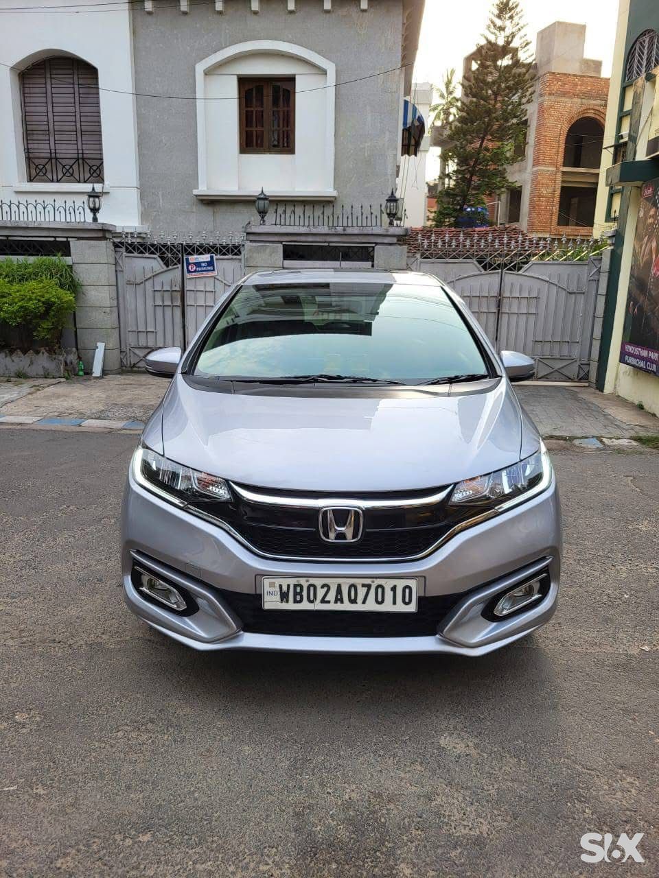 Honda Jazz 12-zx-mt Used cars in Model-jazz