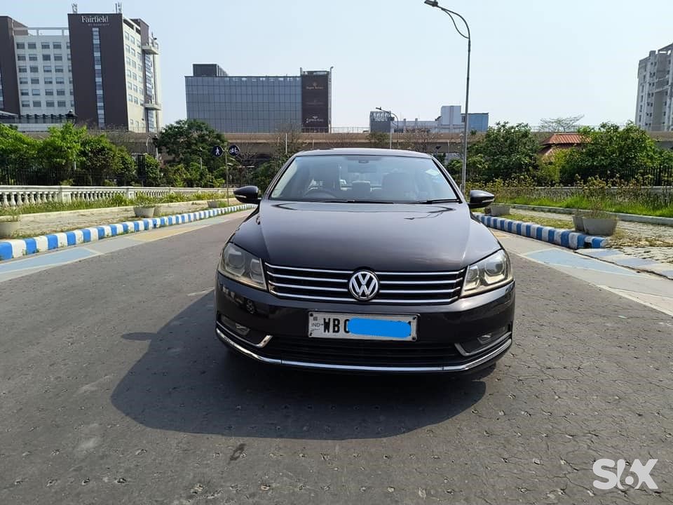 VOLKSWAGEN Passat 20-comfortline-tdi-at Used cars in Model-passat