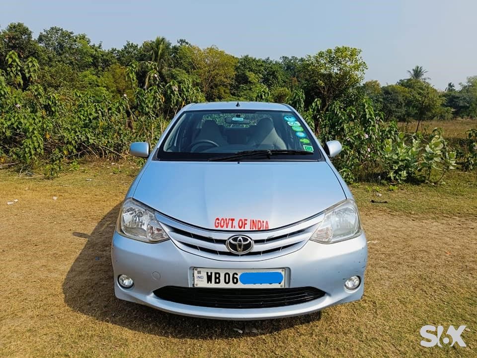 Toyota Etios v Used cars in Brand-toyota