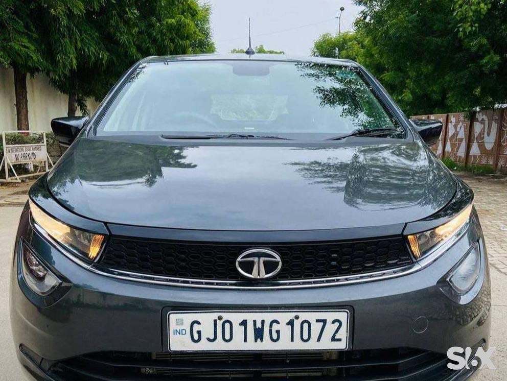 Tata Altroz 12-xt-i-turbo-dark-edition Used cars in Brand-tata