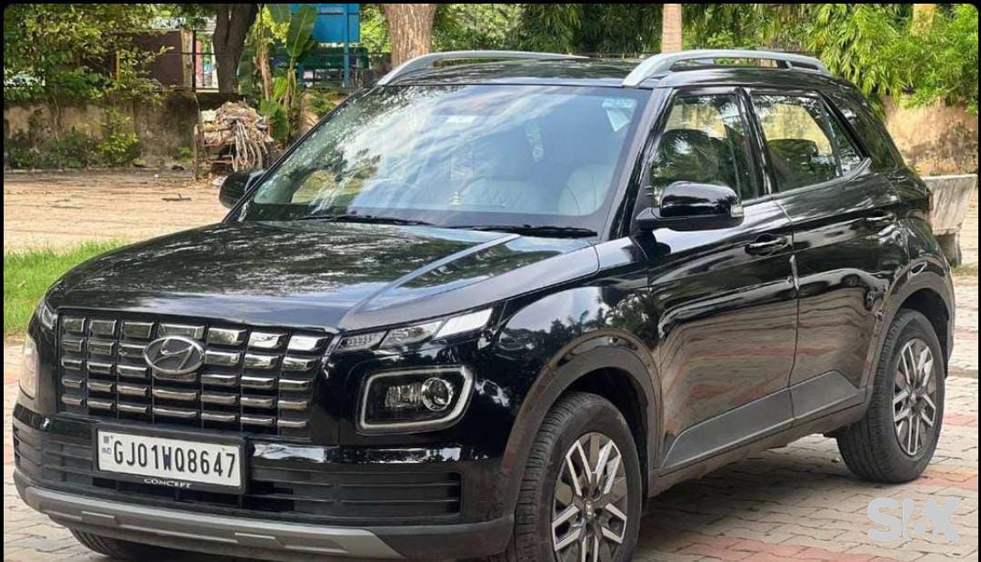 Hyundai Venue 10-s-o-turbo-dct Used cars in Model-venue