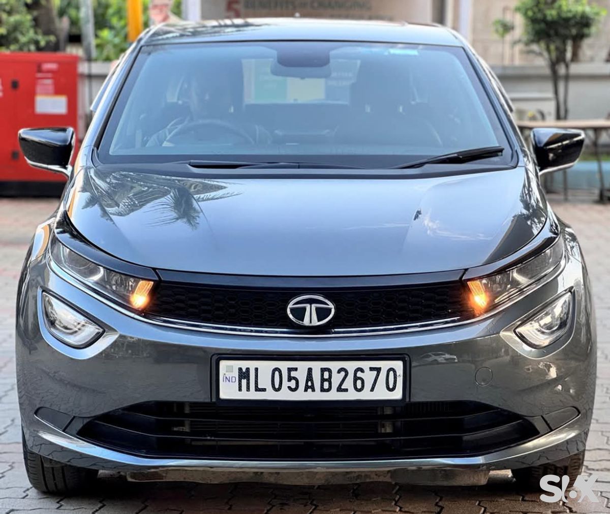 Tata Altroz 12-xz-plus-petrol Used cars in Model-altroz