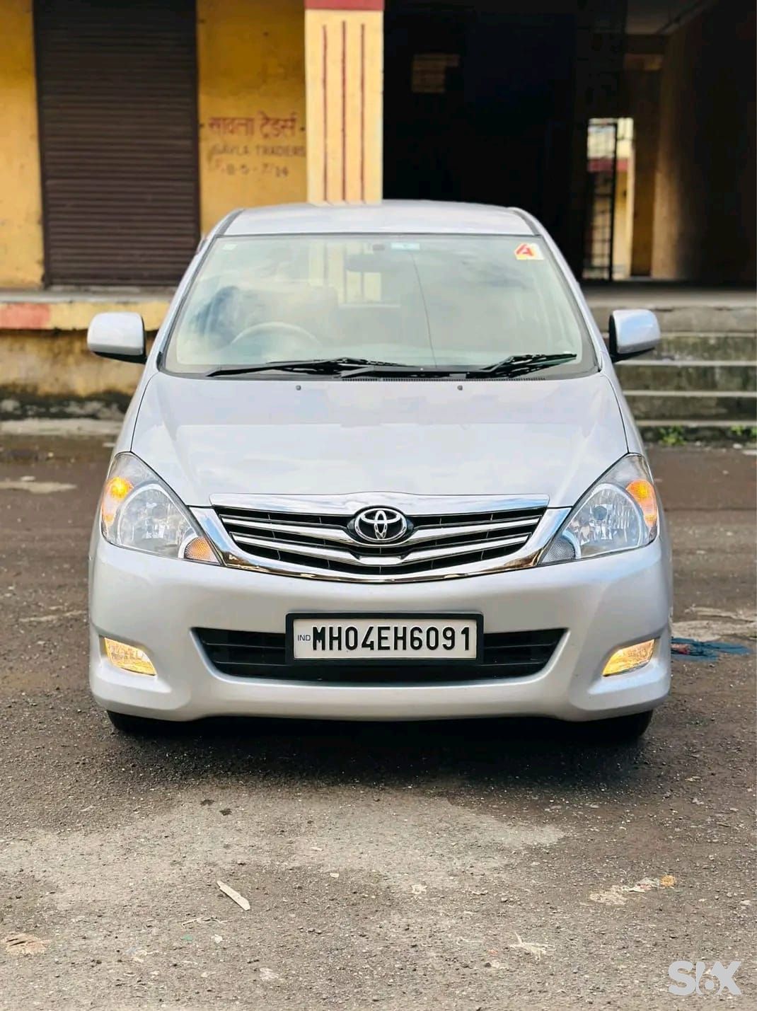 Toyota Innova 25-g8 Used cars in Brand-toyota